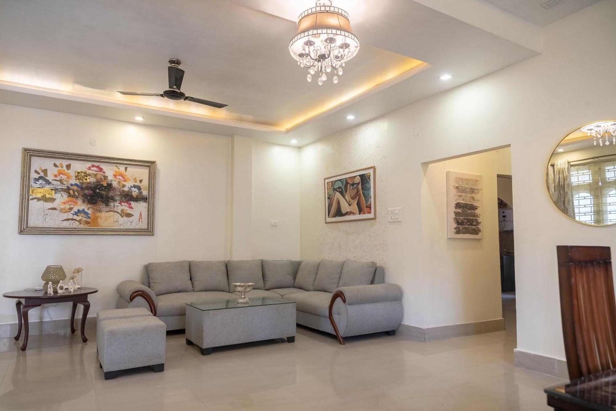 The Urban Grandeur 1 Bed and Breakfast Γουβαχάτι Εξωτερικό φωτογραφία