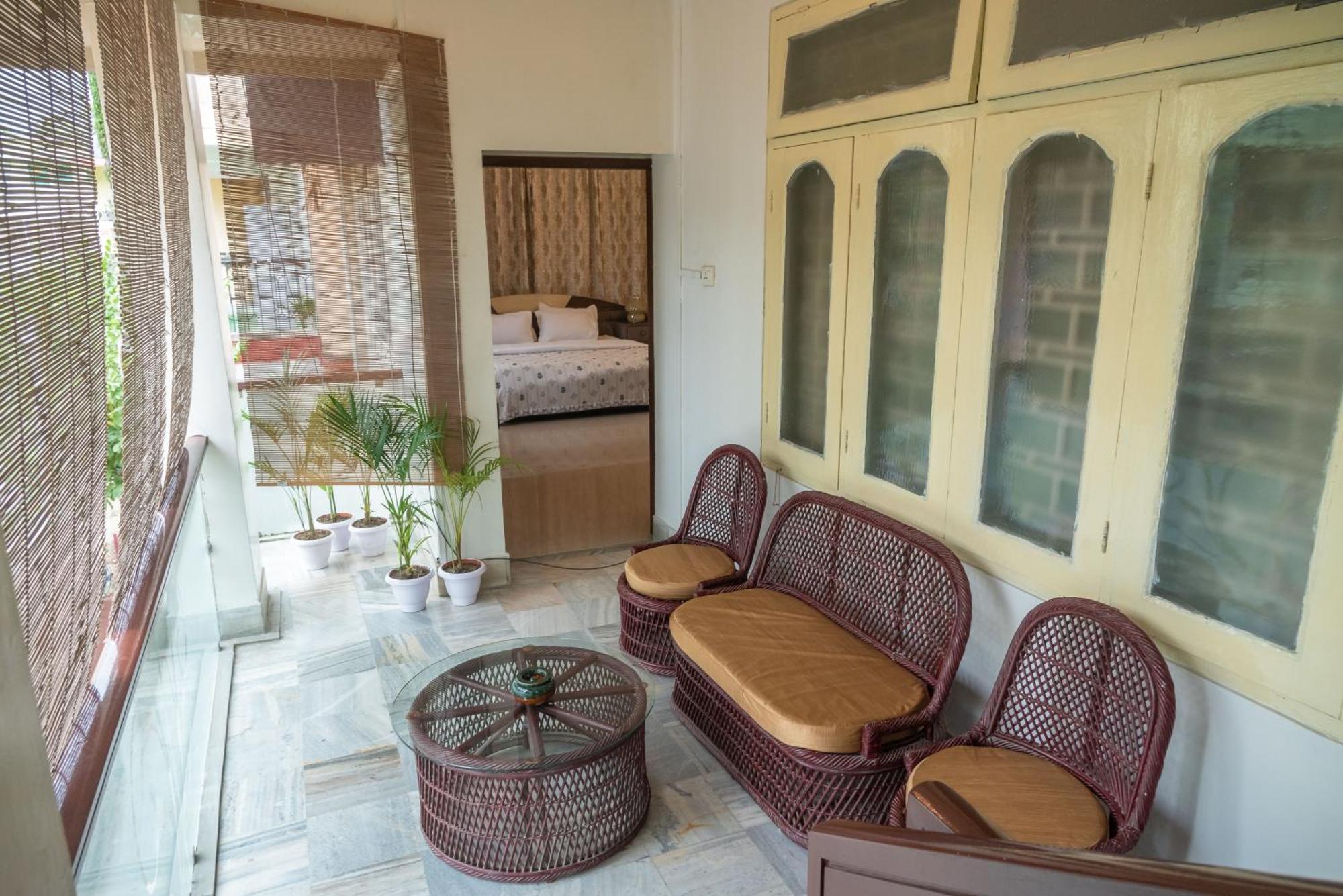 The Urban Grandeur 1 Bed and Breakfast Γουβαχάτι Εξωτερικό φωτογραφία