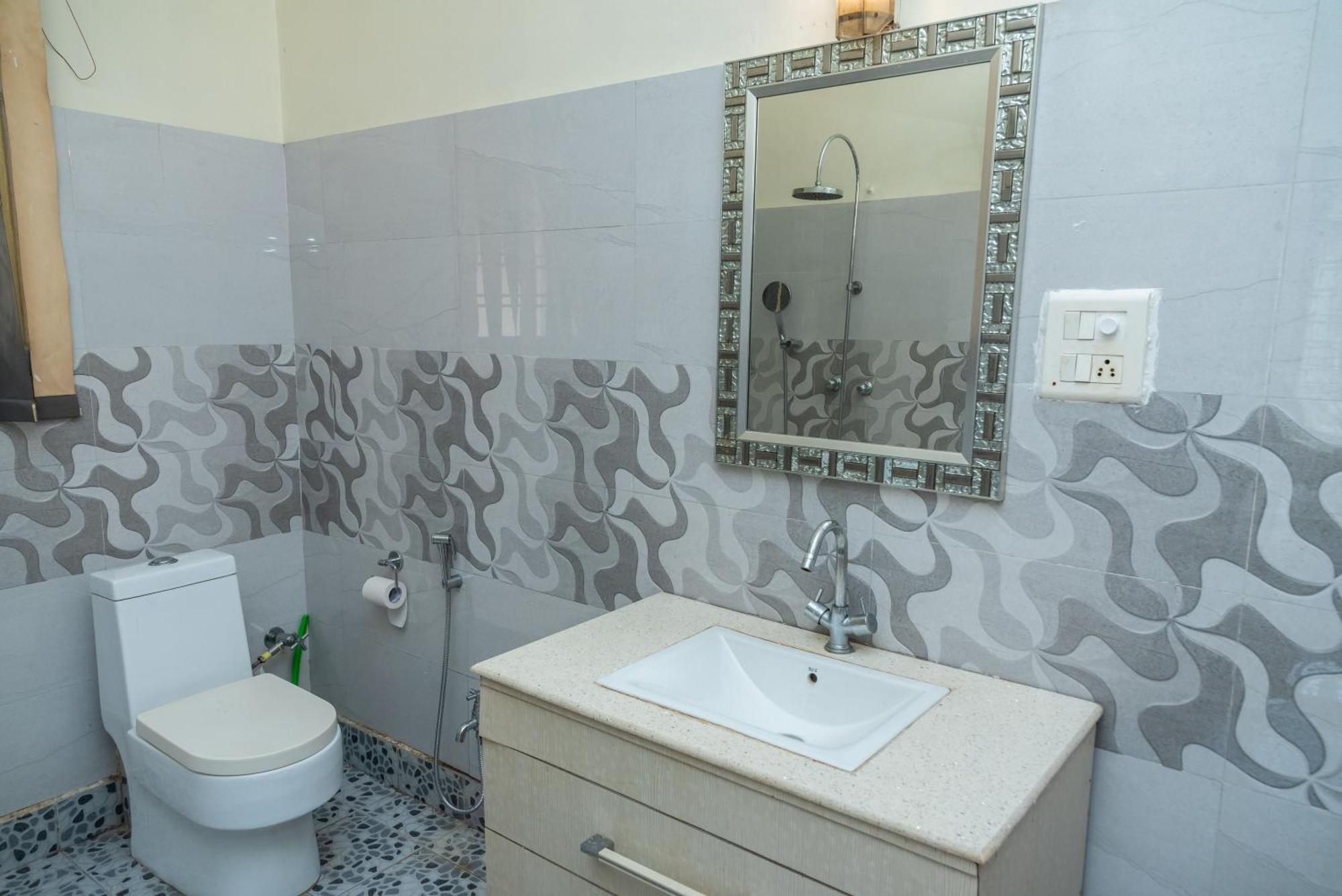The Urban Grandeur 1 Bed and Breakfast Γουβαχάτι Εξωτερικό φωτογραφία
